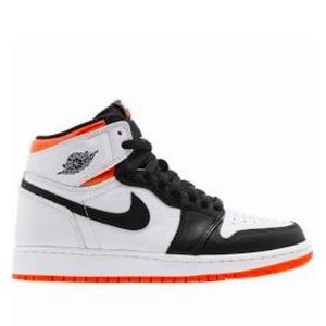 Nike Air Jordan 1 Retro high electro orange 6.5Y